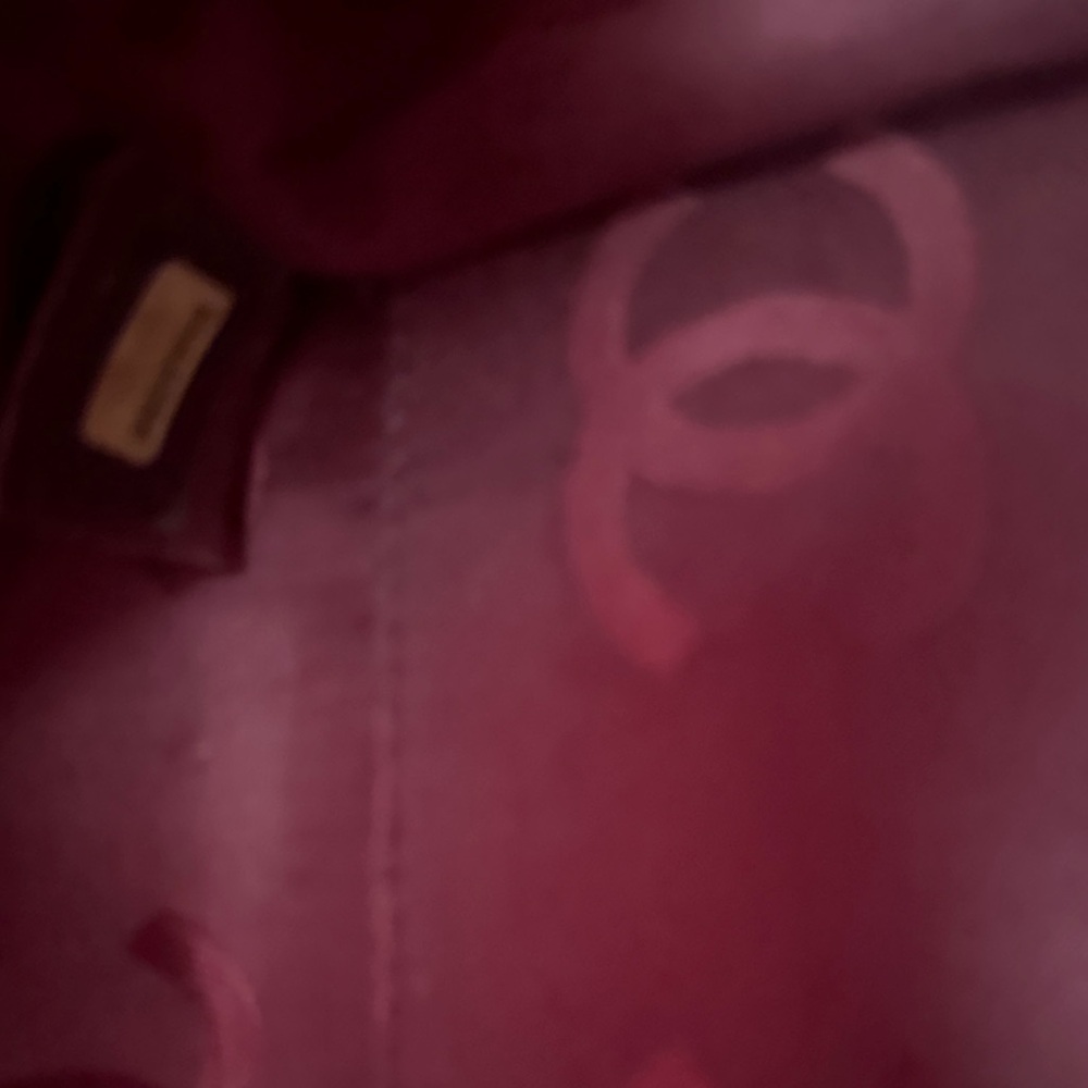 CHANEL Deep Red Leather Tote - Picture 7 of 12